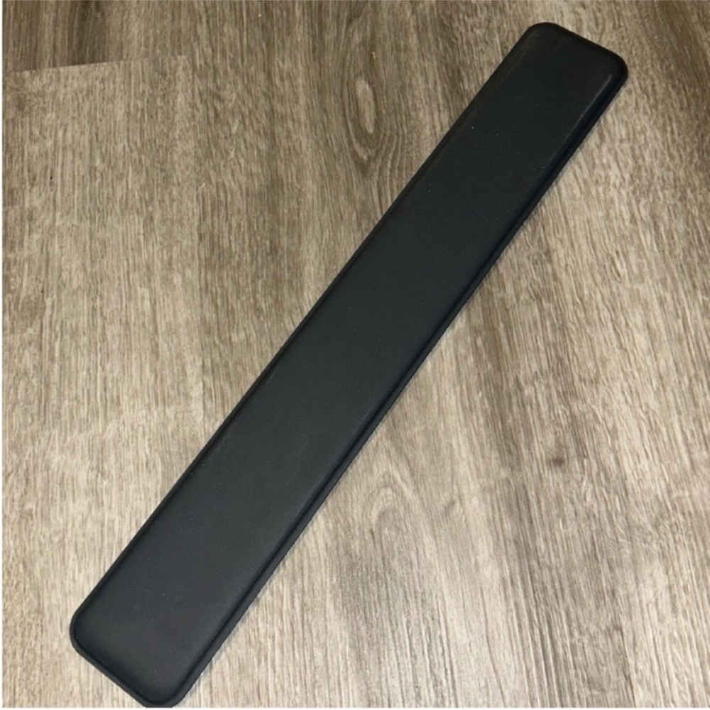 Logitech palm rest - Picture 2 of 5